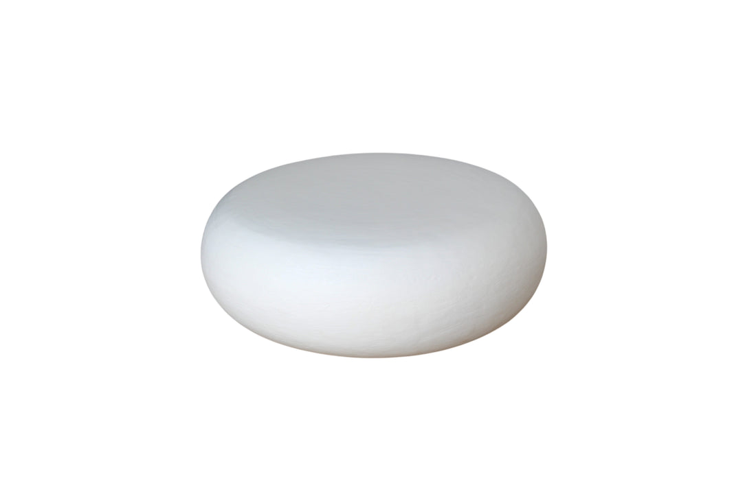 Modern Pebble Coffee Table – Iron Construction with Milky White Finish | 70 × 70 × 25 cm